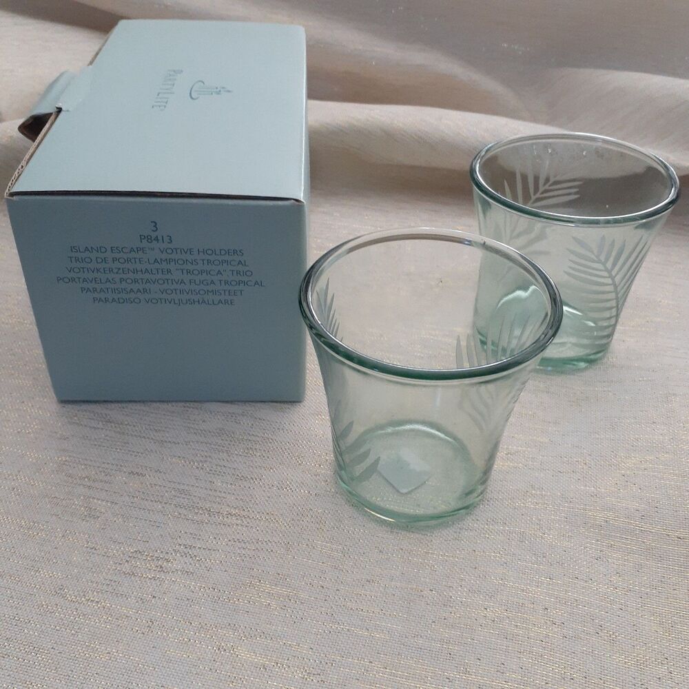 PartyLite P8413 Island Escape Votive Holder Etched Glass Candle Holder